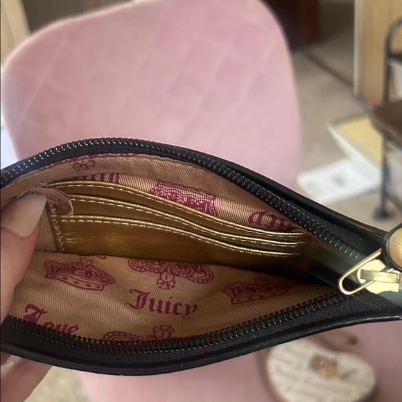 Juicy Couture vintage Magenta Wristlet - Picture 6 of 6